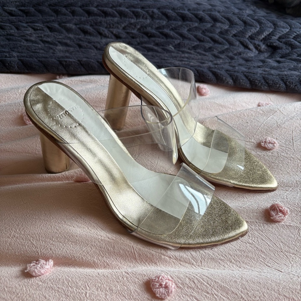 Manolito Clear Gold Heel